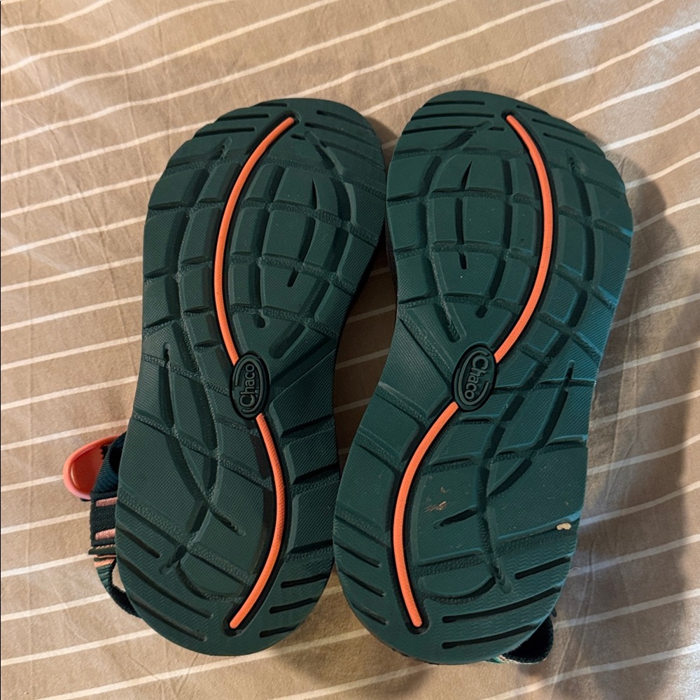 Chacos - Picture 2 of 3